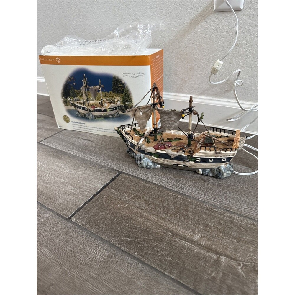 VTG Dept 56 Halloween The Spooky Schooner #55087 Limited Edition VIDEO working